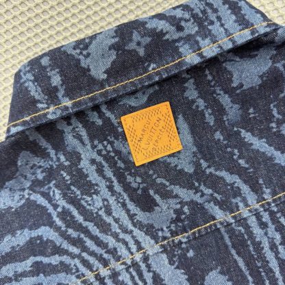 Replica Louis Vuitton Short-Sleeved Denim Shirt 1AHVVK - Image 4