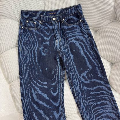 Replica Louis Vuitton Cuffed Denim Skate Pants 1AHVBG - Image 3