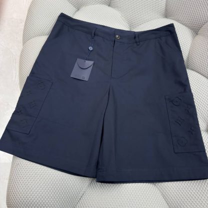 Replica Louis Vuitton Monogram Pocket Cargo Shorts 1AHVTI - Image 5
