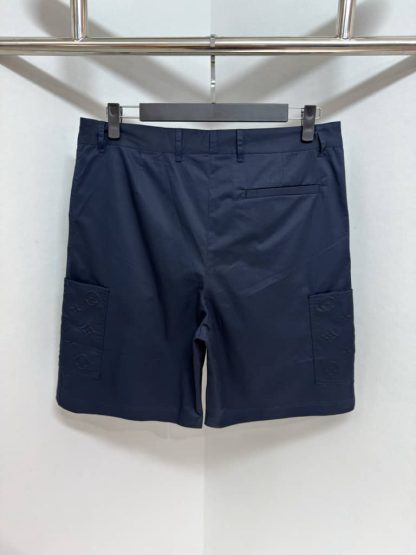 Replica Louis Vuitton Monogram Pocket Cargo Shorts 1AHVTI - Image 7