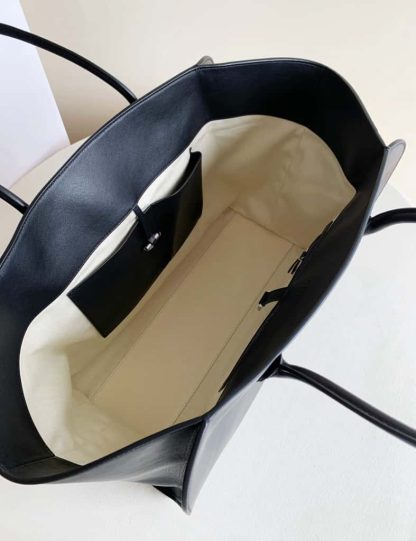 Replica The Row Marlo 17 Bag in Leather Black - Image 3
